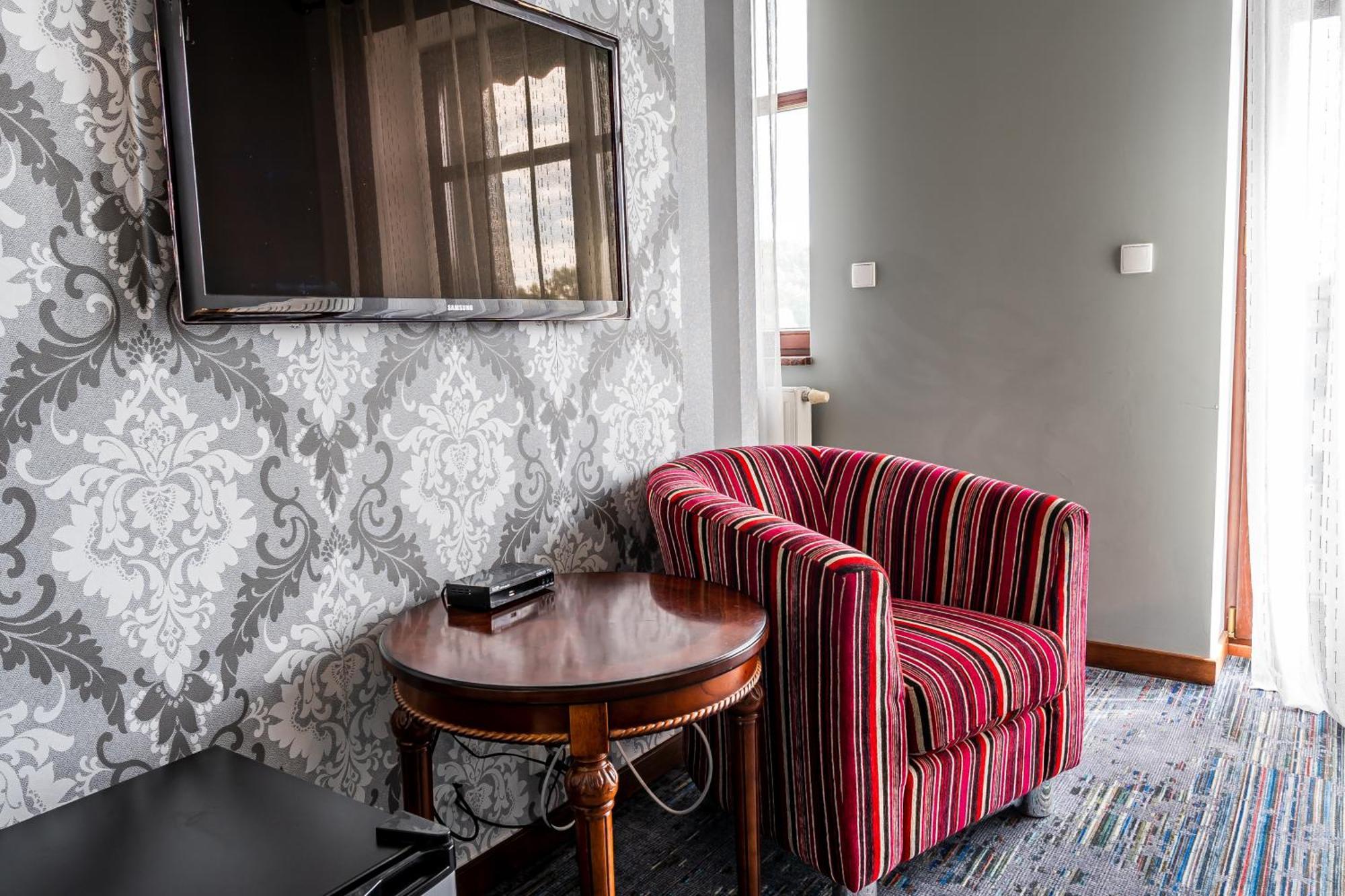 Hotel Biala Koszula à Tleń Extérieur photo