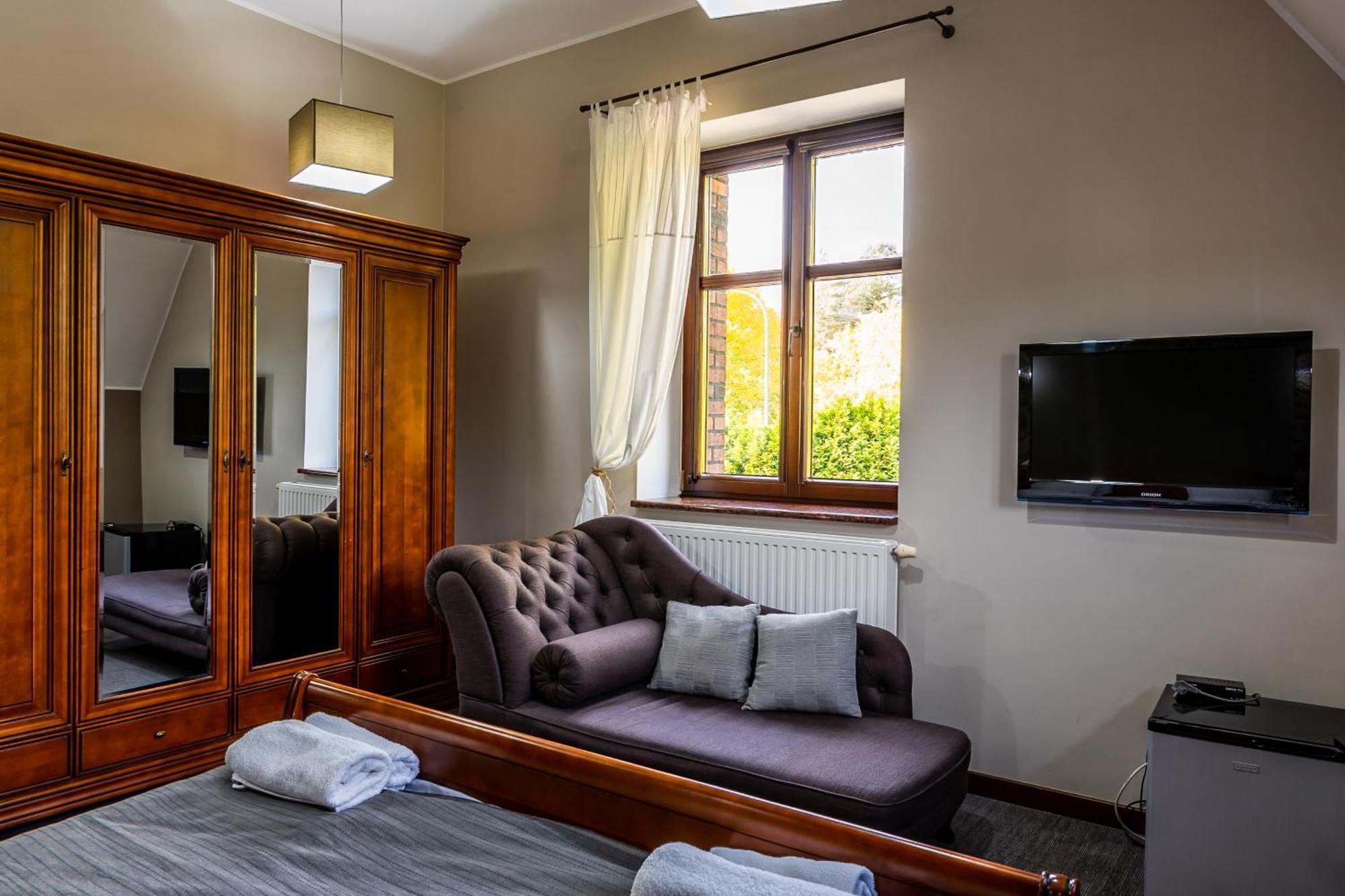 Hotel Biala Koszula à Tleń Extérieur photo
